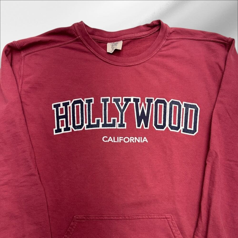 HOLLYWOOD CALIFORNIA Men’s Medium Red Crew Sweatshirt